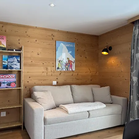 아파트 Flat With Magnificent Views Of The Matterhorn *