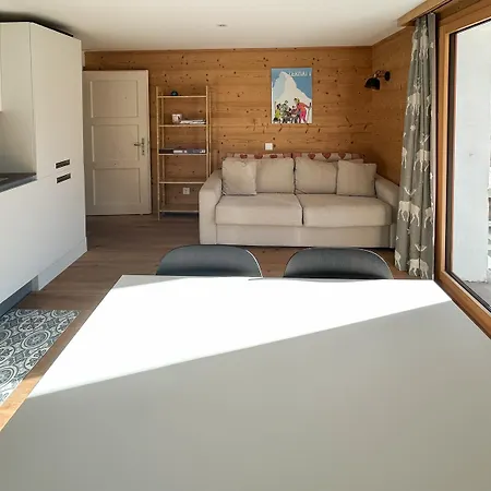 아파트 Flat With Magnificent Views Of The Matterhorn